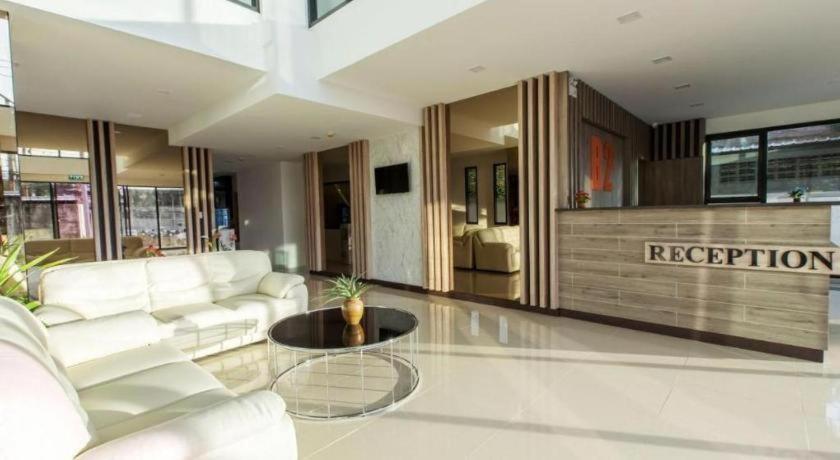 B2 Ubon Premier Hotel Ubon Ratchathani Buitenkant foto