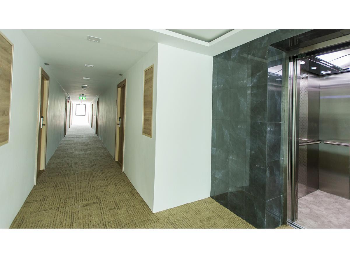 B2 Ubon Premier Hotel Ubon Ratchathani Buitenkant foto